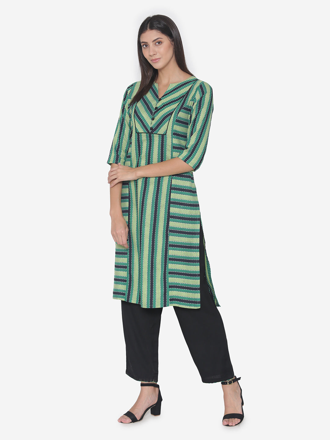 Green 2 PC Kurta set rich cotton.